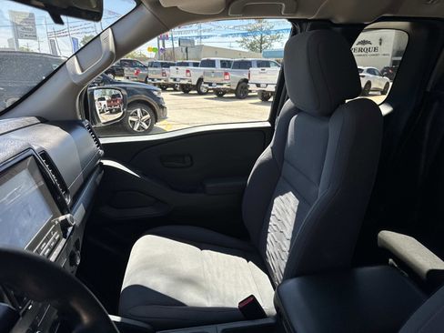 Used 2022 Nissan Frontier S image 15