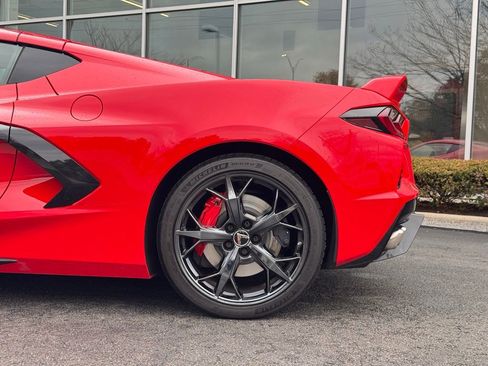 Used 2021 Chevrolet Corvette Stingray Coupe w/ Z51 Performance Package image 21