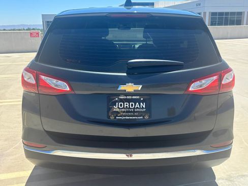 Used 2018 Chevrolet Equinox LS FWD image 6