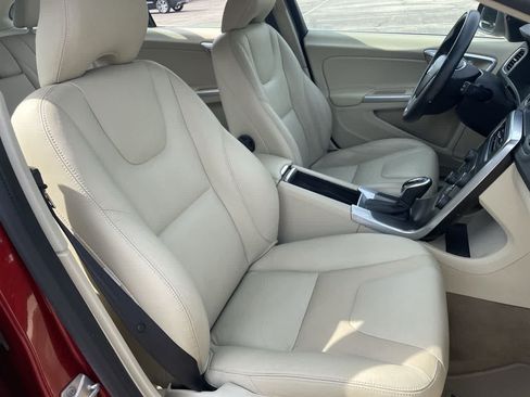 Used 2015 Volvo V60 T5 Premier AWD/4WD image 14