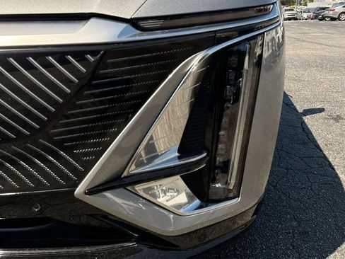 Used 2024 Cadillac Lyriq Luxury RWD image 10