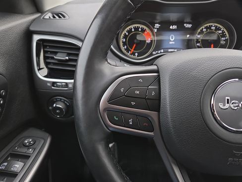 Used 2021 Jeep Cherokee Limited w/ Elite Package image 18