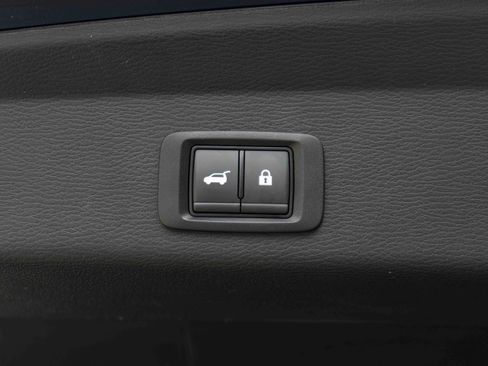 Used 2024 Mitsubishi Outlander SE AWD/4WD image 40