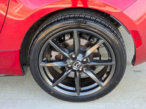 Used 2016 MAZDA MX-5 Miata Club image 25