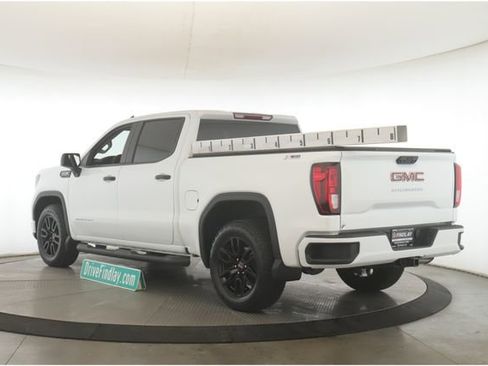 Used 2024 GMC Sierra 1500 Pro w/ Graphite Edition image 8