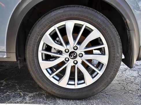 Used 2025 INFINITI QX50 Luxe AWD/4WD image 30