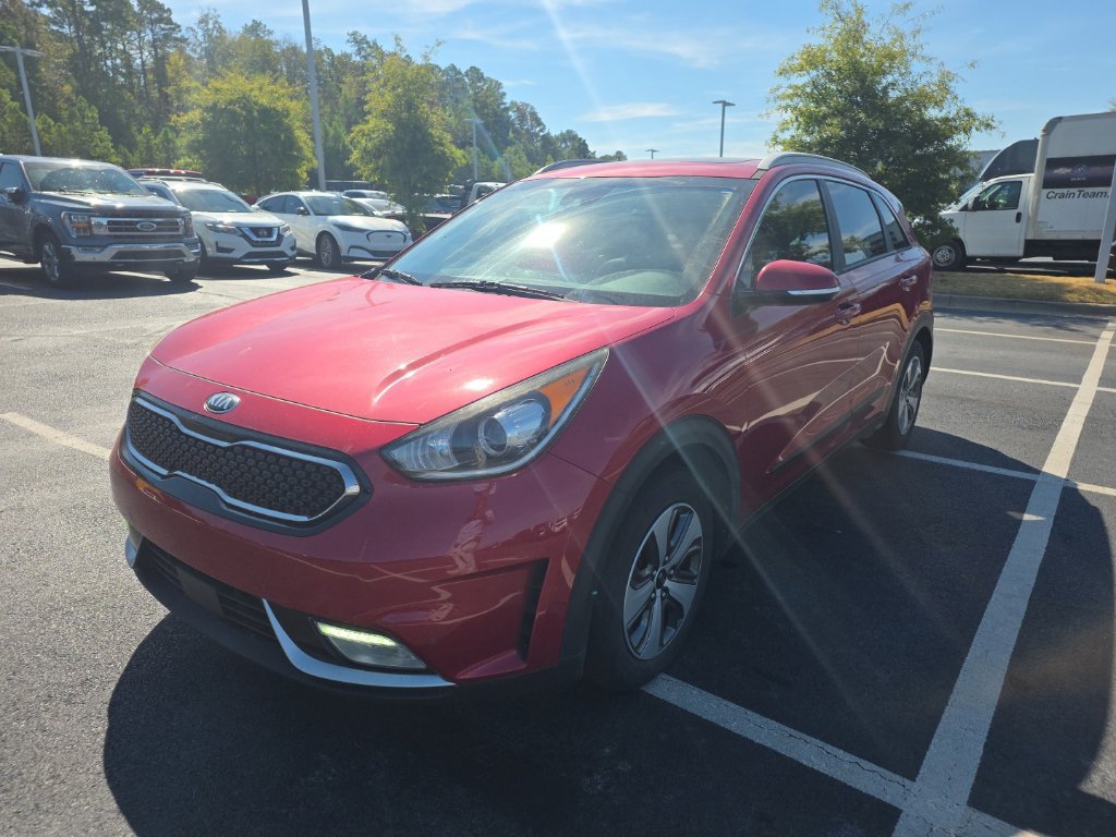 Used 2019 Kia Niro EX w/ Option Group 040 FWD image 2
