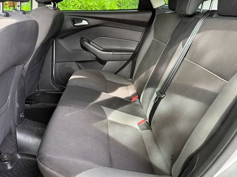 Used 2014 Ford Focus SE image 6