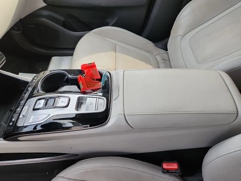 Used 2022 Hyundai Tucson Limited image 11