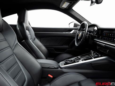 Used 2024 Porsche 911 Turbo S w/ 911 Turbo Sportdesign Package image 35