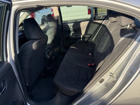 Used 2016 Honda Accord EX image 13