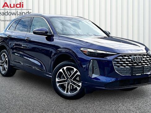 Used 2025 Audi Q5 Premium w/ Convenience Package AWD/4WD image 3