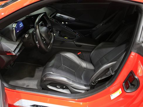 Used 2021 Chevrolet Corvette Stingray Coupe w/ 1LT RWD image 18