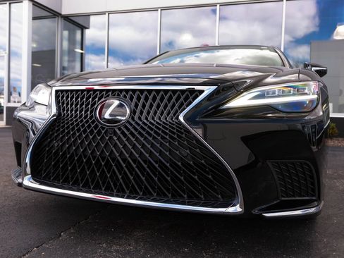 Used 2024 Lexus LS 500 AWD w/ Interior Upgrade Package image 13