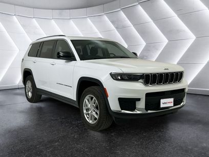 Used 2023 Jeep Grand Cherokee L Laredo