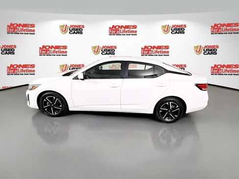 Certified 2024 Nissan Sentra SV FWD image 13