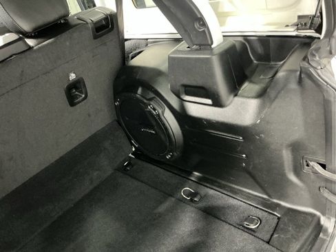 Used 2022 Jeep Wrangler Unlimited Sahara w/ Cold Weather Group image 34