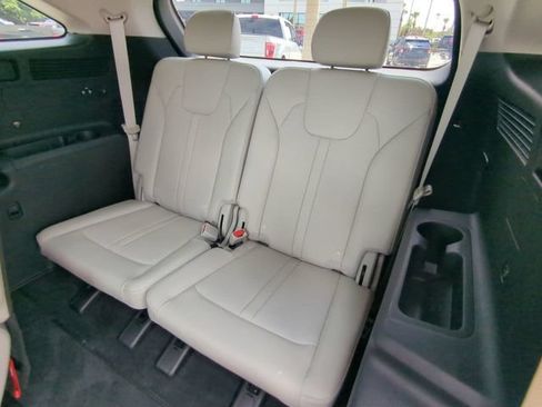 Used 2022 Kia Sorento EX w/ Panoramic Sunroof Package FWD image 15