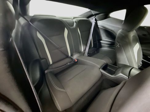 Used 2017 Chevrolet Camaro LT RWD image 26