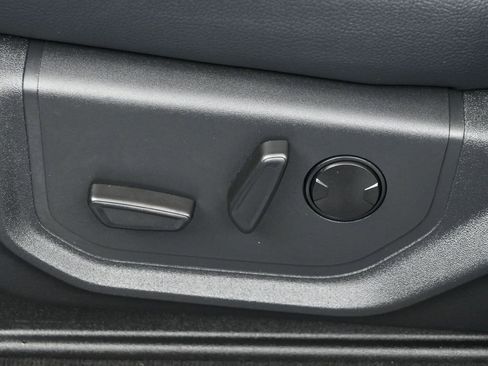 Used 2022 Ford F250 Lariat w/ Tremor Off-Road Package image 13