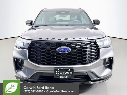 New 2026 Ford Explorer ST-Line image 2