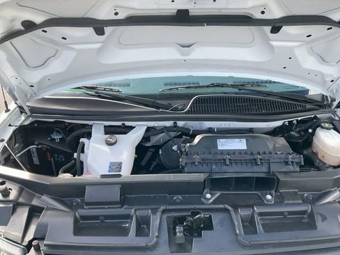 Used 2025 Chevrolet Express 3500 LT w/ LT Preferred Equipment Group image 21