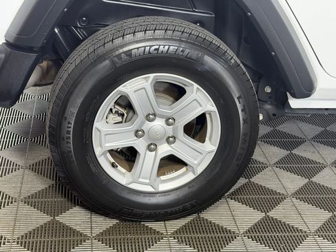 Certified 2022 Jeep Wrangler Unlimited Sport AWD/4WD image 11