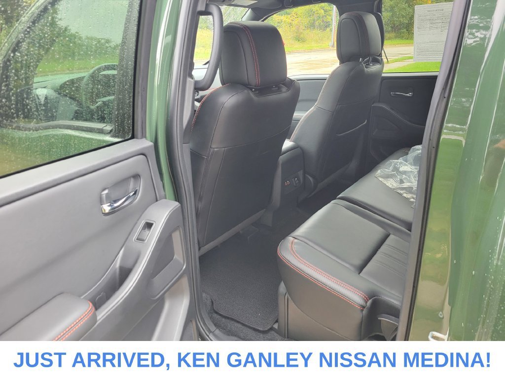 Certified 2023 Nissan Frontier PRO-4X w/ Pro-4X Premium Package AWD/4WD image 17