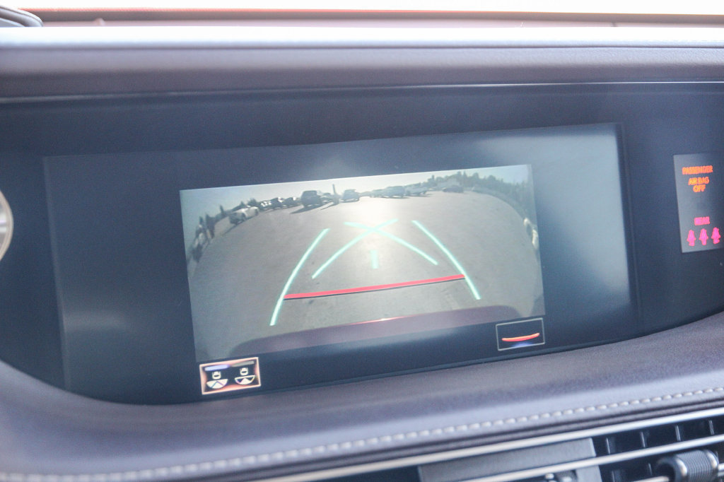 Used 2020 Lexus LS 500 w/ Accessory Package (Z1) RWD image 23