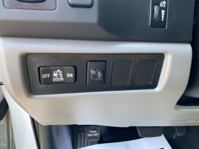 Used 2013 Toyota Tundra 2WD Regular Cab Long Bed image 18