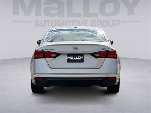 Used 2024 Nissan Altima 2.5 SR image 5
