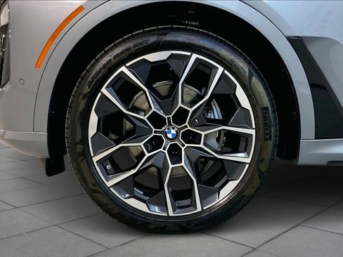 New 2026 BMW X7 xDrive40i w/ Executive Package AWD/4WD image 11