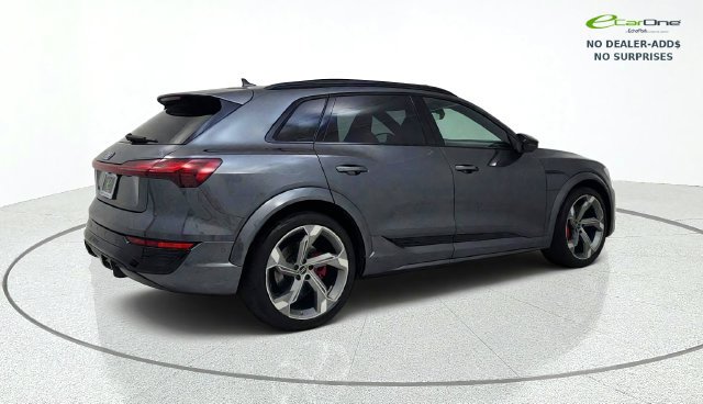 Used 2024 Audi Q8 e-tron Prestige w/ Prestige Package AWD/4WD image 8