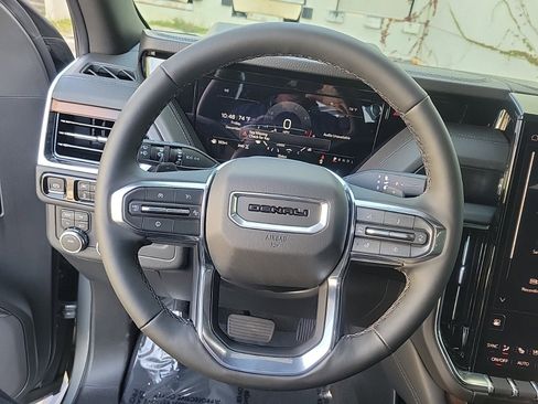 New 2026 GMC Yukon Denali w/ Sun & Power Step Package image 20