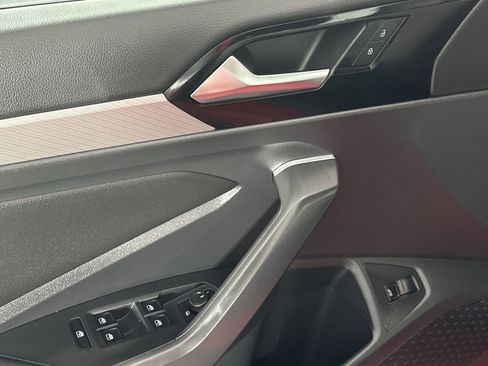 Used 2020 Volkswagen Jetta R-Line w/ R-Line Cold Weather Package image 17