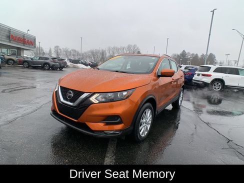 Used 2022 Nissan Rogue Sport SV w/ Technology Package AWD/4WD image 8