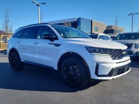 Used 2023 Kia Sorento SX image 3