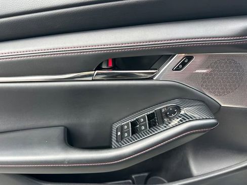 Used 2023 MAZDA MAZDA3 s image 12