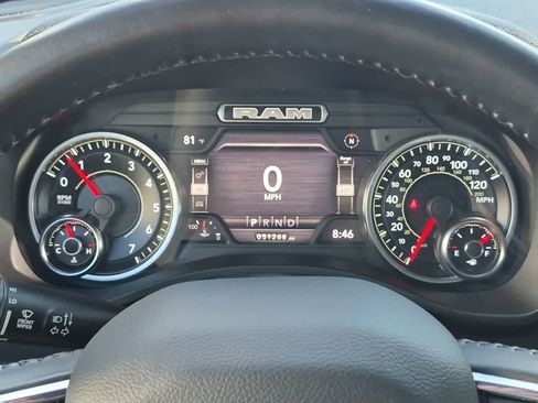 Used 2022 RAM 1500 Laramie RWD image 32