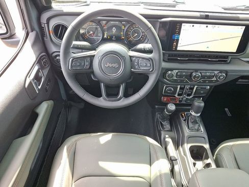 New 2026 Jeep Gladiator Mojave AWD/4WD image 8