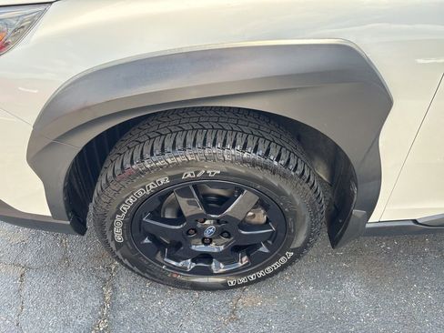 Certified 2024 Subaru Outback Wilderness AWD/4WD image 7