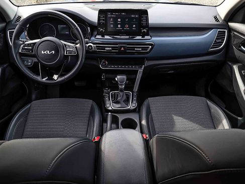 Used 2023 Kia Seltos S image 21