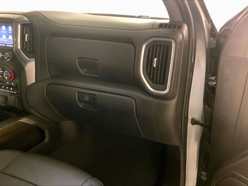 Used 2021 Chevrolet Silverado 1500 LT Trail Boss w/ LT Trail Boss Premium Package AWD/4WD image 18