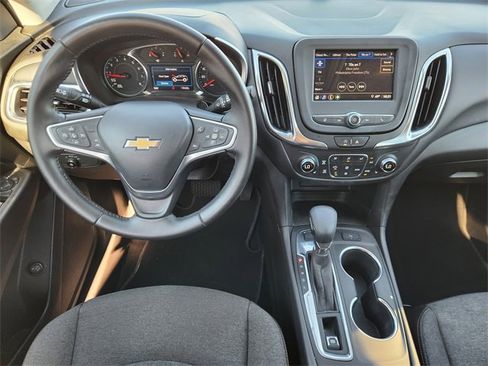 Used 2022 Chevrolet Equinox LT image 27