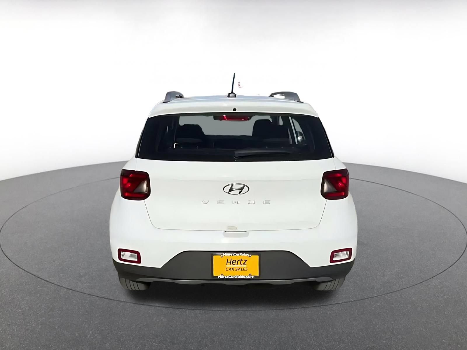 Used 2026 Hyundai Venue SEL FWD image 12