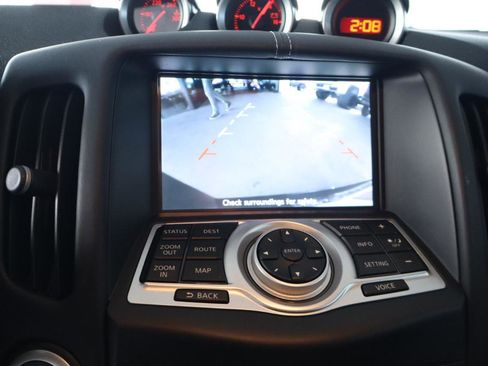 Used 2015 Nissan 370Z Coupe RWD image 27