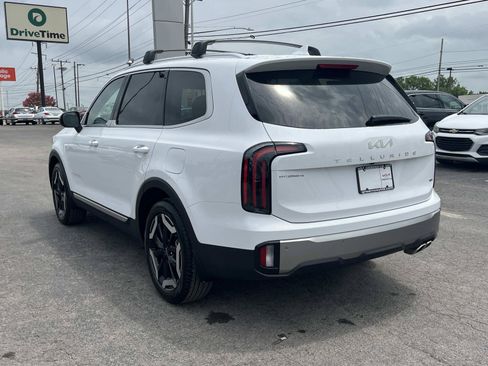 Used 2025 Kia Telluride EX w/ EX Captain's Chair Package AWD/4WD image 7