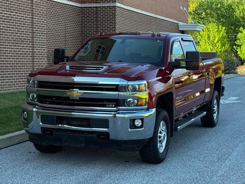 Used 2018 Chevrolet Silverado 2500 LT w/ LT Convenience Package AWD/4WD image 1