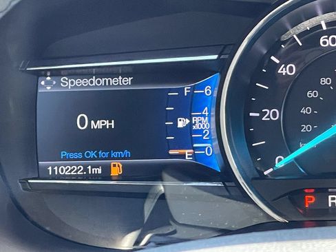Used 2017 Ford Explorer XLT w/ Equipment Group 201A FWD image 31