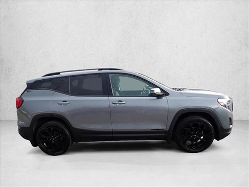 Used 2021 GMC Terrain SLT w/ Infotainment Package II AWD/4WD image 5